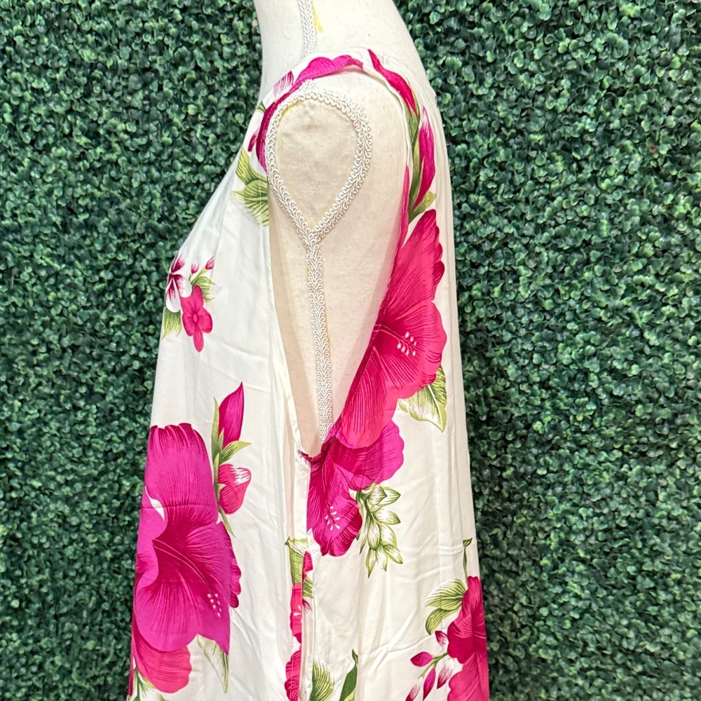 Hawaii Floral Sleeveless Dress - Picture 4 of 7